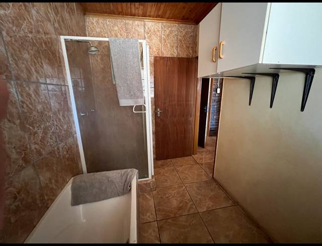 7 BEDROOM HOUSE FOR SALE IN DIBENG